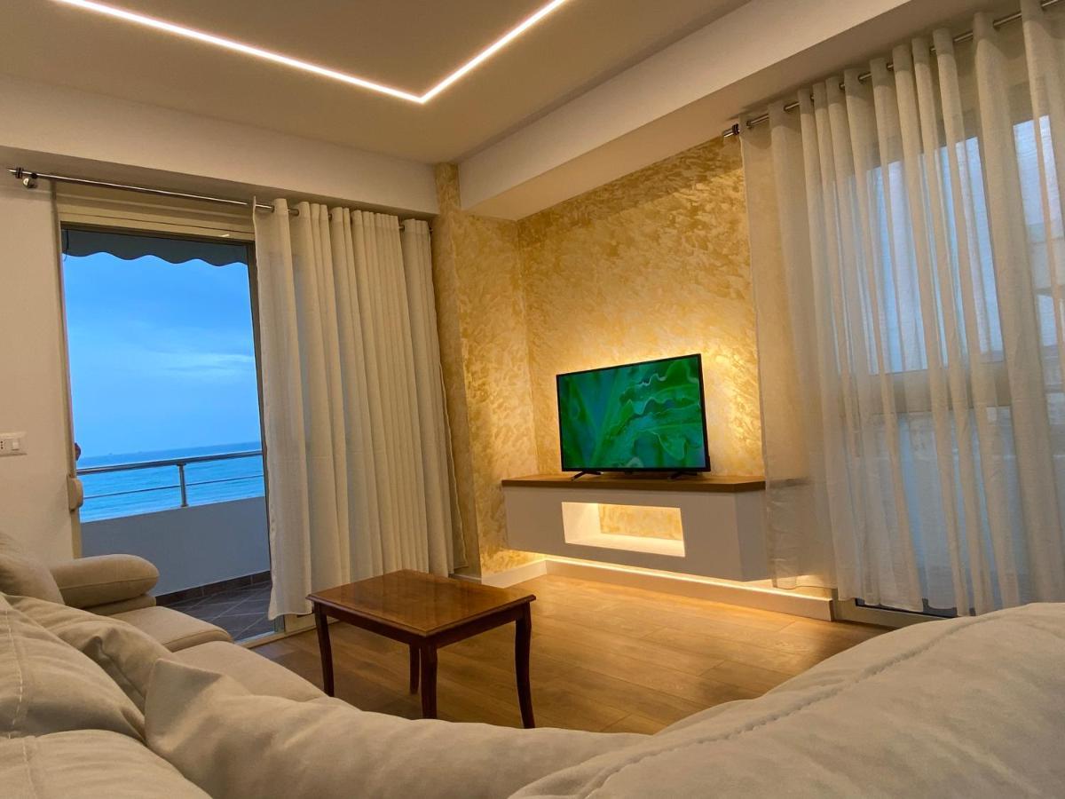 The Blue Pearl Apartment 2 Durrës Esterno foto