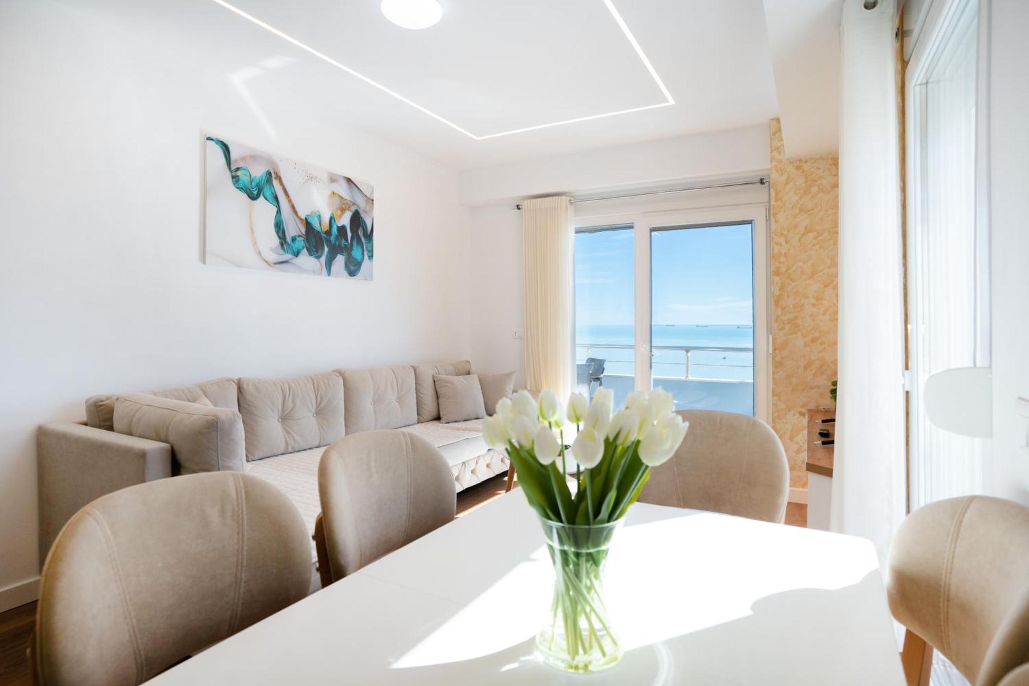The Blue Pearl Apartment 2 Durrës Esterno foto