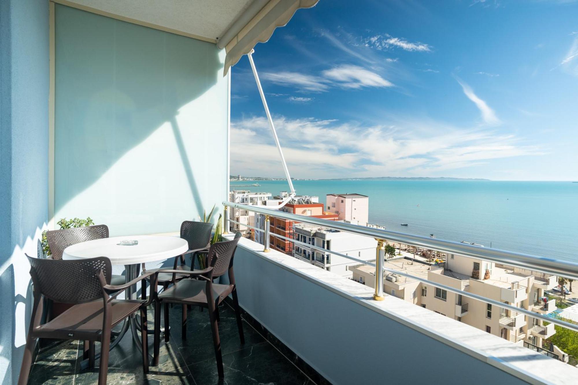 The Blue Pearl Apartment 2 Durrës Esterno foto